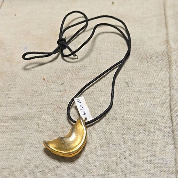 Miriam Haskell Vintage 80s Fortune Golden Cookie Pendant Cord Necklace - Picture 3 of 7